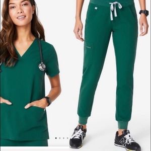 LIMITED EDITION COLOR HUNTER GREEN TECHNICAL COLLECTION FIGS SCRUB SET!